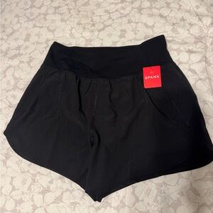 Spanx Women's Get Moving Black Run Shorts